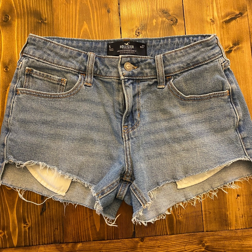 Hollister Jean shorts size 5